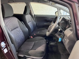 前方の視界も良く、足元も広々としているので運転しやすいです♪
