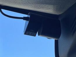 安心の全車保証付き！（※部分保証、国産車は納車後3ヶ月、輸入車は納車後1ヶ月の保証期間となります）。その他長期保証(有償)もご用意しております！※長期保証を付帯できる車両には条件がございます。