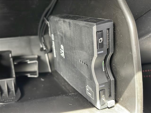 除菌・消臭・抗菌プラスパックいれていただくとさらに快適な空間を！！清潔なお車はお子様にも安心ですね！！中古車がキレイなのは当たり前の時代です！