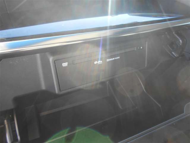 CD/DVDデッキもついてます！