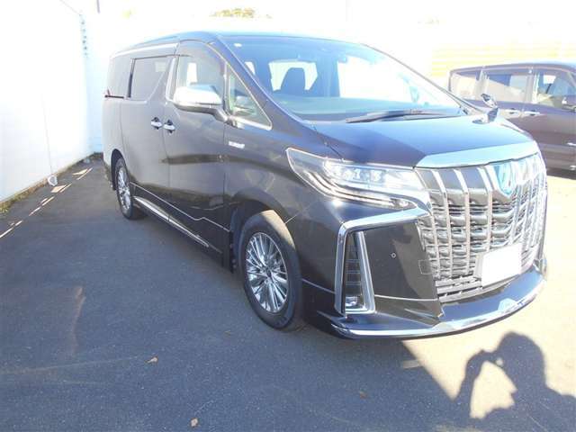 1年間（走行距離無制限）のトヨタロングラン保証付いています！全国のトヨタのお店で対応致します！！