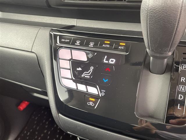 【オートエアコン】車内温度を感知して自動で温度調整をしてくれるのでいつでも快適な車内空間を創り上げます！