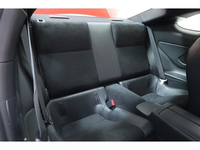 ローンでのお支払いも承っております。支払回数12回（1年）～84回（7年）まで選択可能です。残価設定型（60回まで）も承っております！詳しくは店頭までお越しください！！