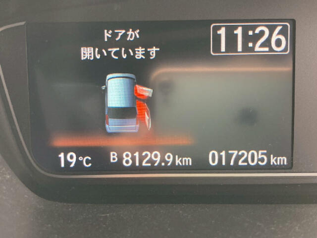 軽自動車は、小回りも楽々です！とても運転しやすいお車ですよ！