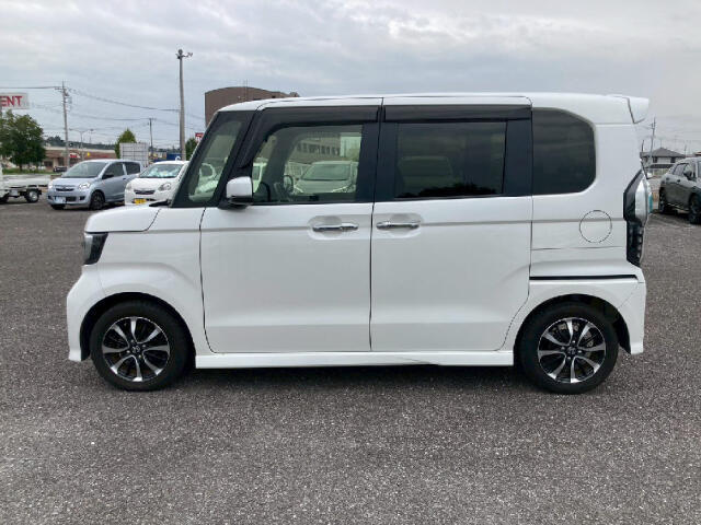 ゴールドプランにはオイル交換1年間＆ボディ撥水コート無料という特典も付いてきます！本当にお得ですよ♪