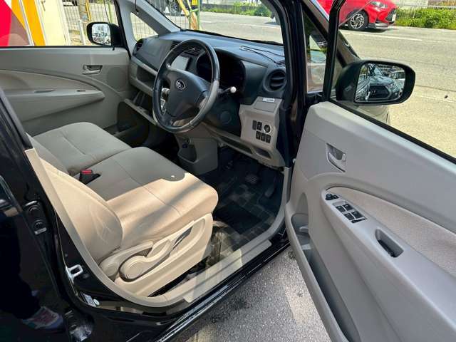 内装や外装も隅々までクリーニングしてからご納車致します♪中古車でも安心綺麗(*'▽')