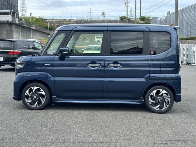 点検の際は、全車ディーラーでの細かい点検納車！！第三者の目でしっかりと安心もサポート♪