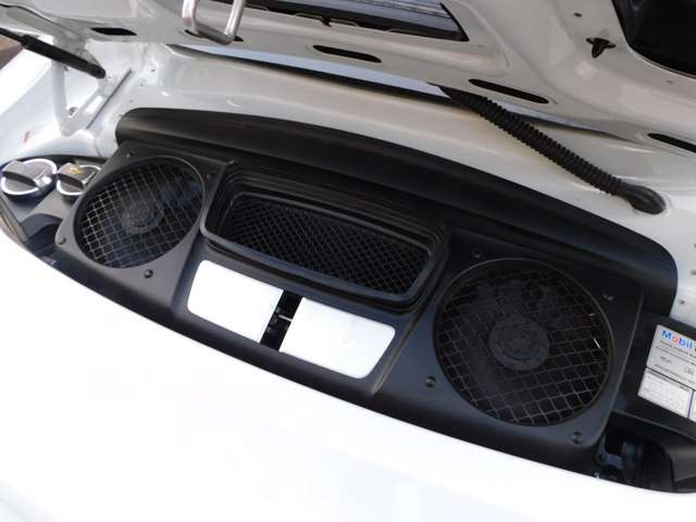 各種コーディング作業も承ります・アイドリングストップラストメモリー・デイライトON/OFF・ロックミラークローズ・リバース時ミラードロップ・ハイウェイライト・G-Force表示・パワステプラス等