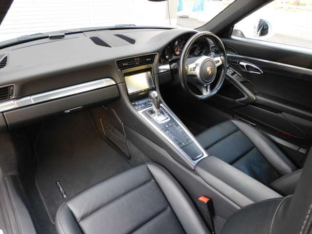 運転しやすい7速PDK搭載！！　取説・記録簿付　もちろん事故歴ありません！！