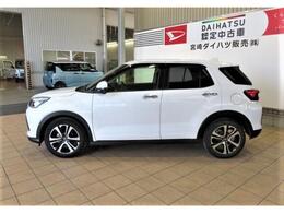 SUVならではの充分なロードクリアランスで，凸凹路にも対応。