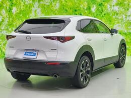 全国に店舗を展開しているのでどこでもお取り寄せが可能です！この車が気になるけど遠方だから・・・と諦める必要はありません！※別途陸送費が必要です。