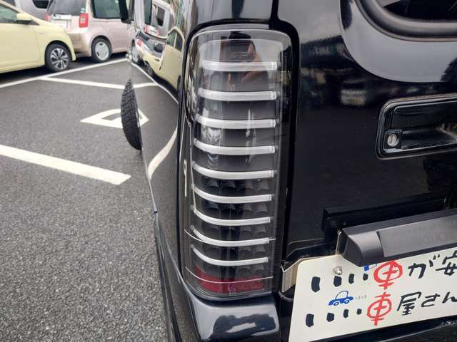 タイヤの山は部山あります！☆MEGA級展示場在庫180台以上！☆軽自動車コーナー、コンパクト車コーナー、1BOX＆ステーションワゴンコーナー、輸入車コーナーずらりとご用意しております♪