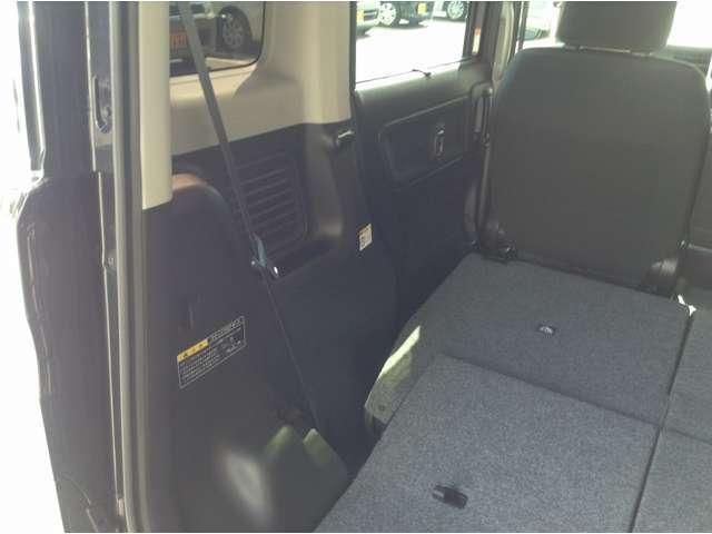 車内に広々とした空間が出きて、色々な使用状況にも対応します！