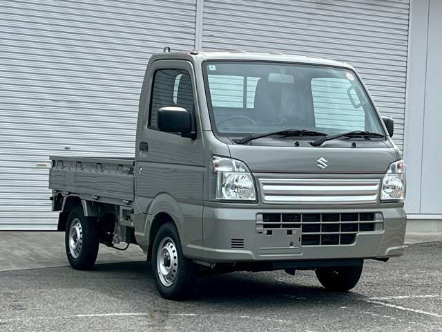 外装は、大きな傷、へこはなくキレイな車両になっております。