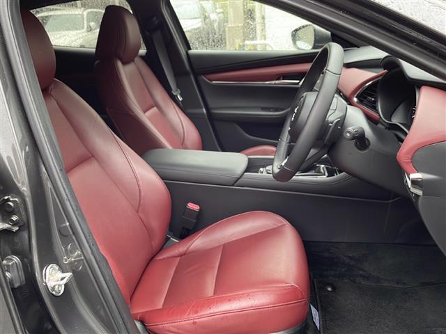 みなさまのお車選びのお手伝いをさせてください！スタッフ一同心よりご来店、お問い合わせをお待ちしております！