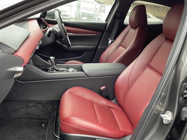 掲載箇所以外にご希望の写真がございましたら、お気軽にお問い合わせ下さい！メールや郵送でお送りさせていただきます。