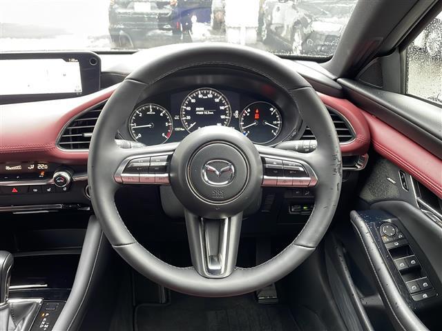 安心の全車保証付き！（※部分保証、国産車は納車後3ヶ月、輸入車は納車後1ヶ月の保証期間となります）。その他長期保証(有償)もご用意しております！※長期保証を付帯できる車両には条件がございます。