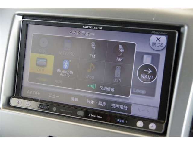 メモリーナビ付き！Bluetoothに接続すれば車内で音楽などお楽しみいただけます♪