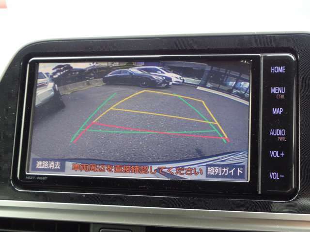 バックカメラ付きで狭い場所でも安全に駐車できます！