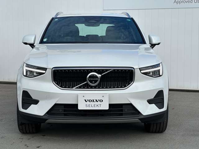 購入後は全国のVOLVO正規ディーラーにてアフターサービスをお受けいただけます。定期点検サービス、延長保証などの有料サービスも手厚くご用意しておりますので、ご不安事はお気軽にご相談下さい。