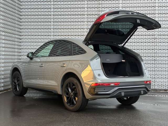 納車前の整備では100項目もの厳しい点検項目を実施し安全で安心できるAudiをお届けします。