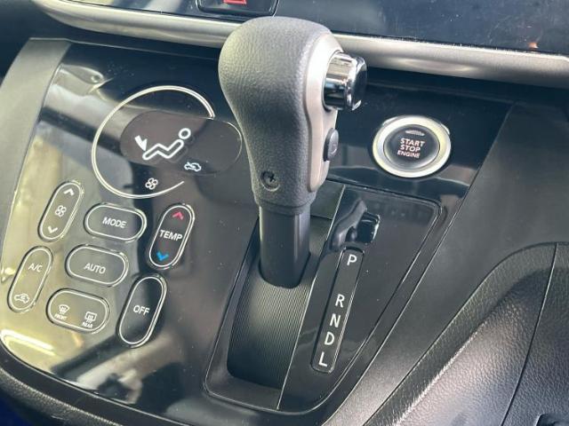 国産車から輸入車まで多様なお客様のニーズのお応えできるように、全国規模で豊富な在庫展開！車のことならWECARSへ！