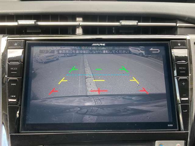 【バックカメラ】カラーで後方の映像を映してくれます☆障害物や車庫入れの際の確認もとれて安心ですね♪新品交換も可能です！！