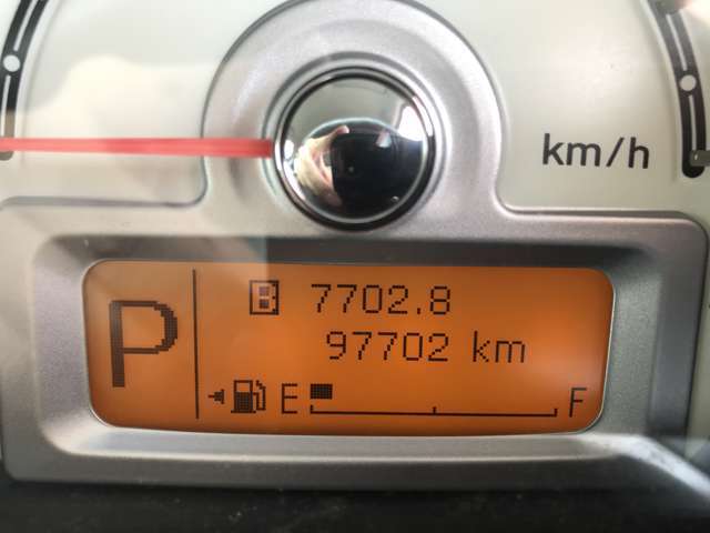 年式相応ですが、納車時にはできる限りキレイに納車させていただきます。どうしても気になるところ等ありましたら、低価格にてお直しいたしますので、何なりとお申し付けください。