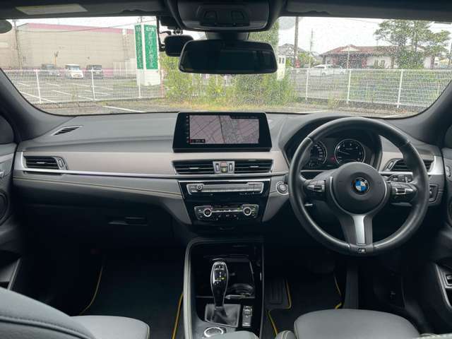 LIBERALAは、輸入車選びの新たなスタイルを提案するインポート・セレクト・ブランドです。オーナー様となる方がクルマから直接感じる感性を第一にした、最良の一台との出会いをコーディネートいたします。