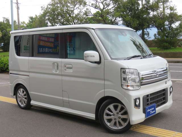 ■全車無料保証付販売■在庫台数常時100台以上■自社認証工場完備にてアフターサービスも充実しています■