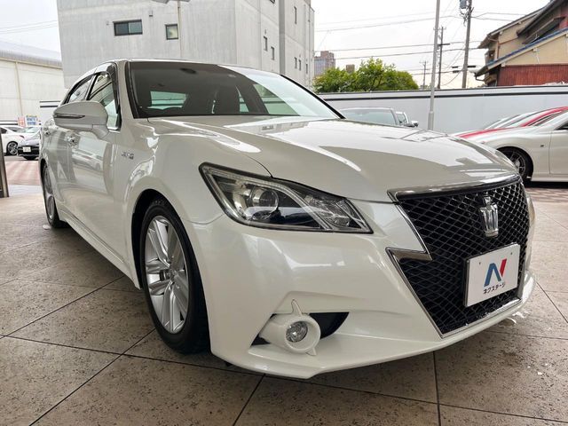 大好評のボディコーティング「弾スプラッシュコート」もご納車までに施工可能。通常のガラスコートと異なる、耐久年数6年の無機質ガラスコーティングが、ボディをキレイな状態に保ってくれます。