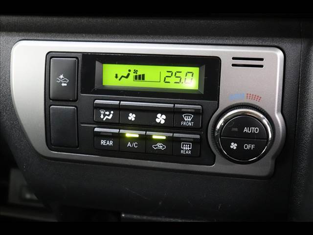 ◆弊社はクルマ年間約9000台を取引（グループ各社含む）！当店では専属のバイヤーが厳選した車輌のみ小売販売しております。また、展示車は全て第三者機関が査定済みです。