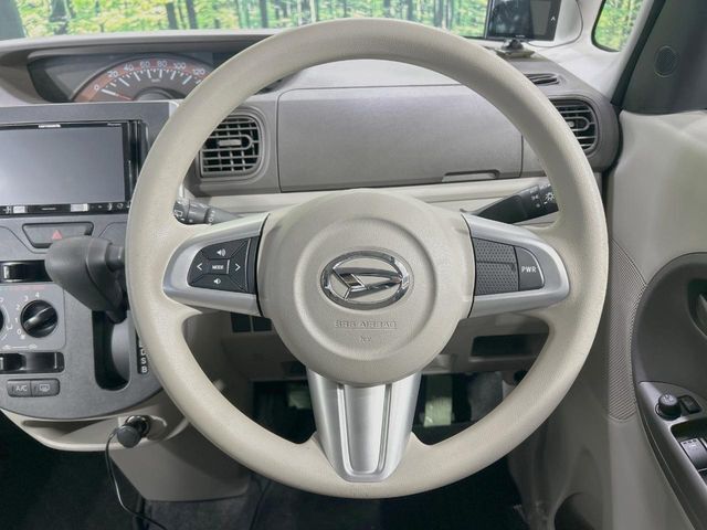 【ステアリングスイッチ】運転中、前方から目線をそらすことなく、オーディオ等の操作が可能な便利機能！安心＆快適なドライブを演出してくれます♪