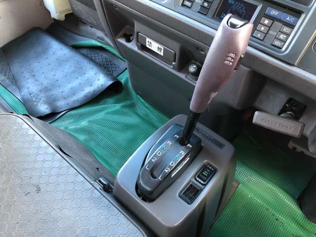 認証指定工場を完備しております◎納車時には責任を持ってしっかり整備をしてお渡しいたします◎