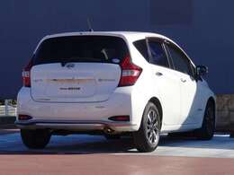 人気のQuartz（クオーツガラスコーティング）を施工すれば水洗いで車両の状態を維持できます。キャンペーン期間中です試してみませんか？お勧めですよ！！