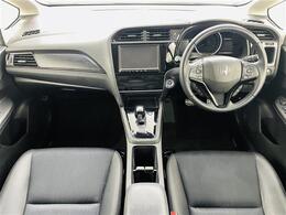 【インパネ全体】全方位で視界が広く、高い目線で運転もしやすいです！