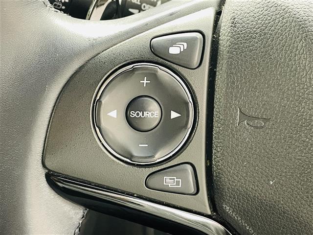 【運転席操作部】快適なドライブを楽しむための機能が装備されています！運転席から触れるので、使いやすいです！除菌プランいれていただくと、さらに清潔で安心していただけます！