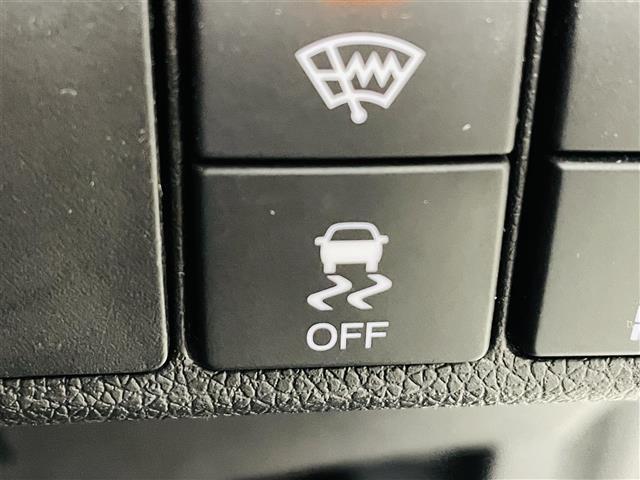 【運転席操作部】快適なドライブを楽しむための機能が装備されています！運転席から触れるので、使いやすいです！除菌プランいれていただくと、さらに清潔で安心していただけます！
