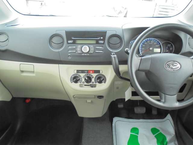 新車、中古車の販売はもちろん下取り、買取や車検、点検、鈑金塗装など、お車に関する事なら何でもご相談下さい。軽自動車からトラックまで何でも対応致します。