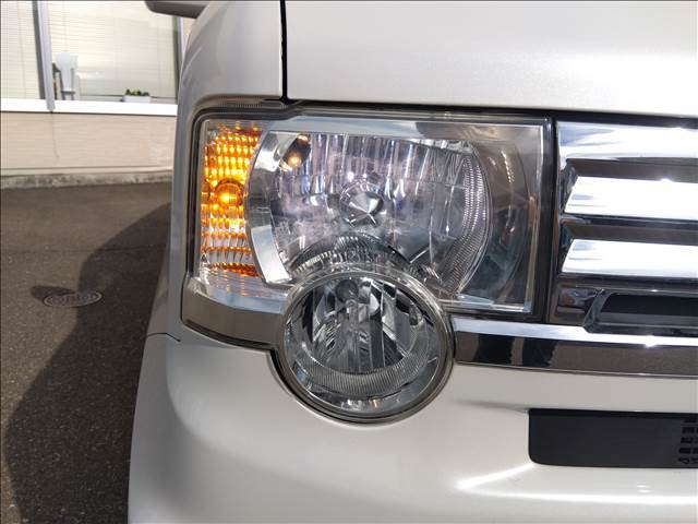 4WD☆ナビTV☆バックモニター☆エコアイドル☆ETC☆ベンチシート☆HIDヘッドライト☆フォグランプ☆スマートキー☆エンジンスターター☆純正14アルミホイール☆電動格納ミラー☆禁煙車☆試乗できます☆