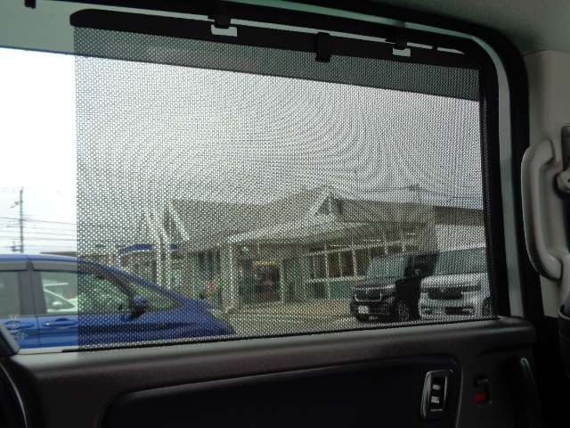 ロールスクリーン