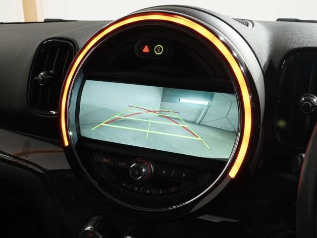 ■総在庫250台を遠方のストックヤードなどにも保管しておりますので、ご来店前にお電話いただけるとスムーズにご商談いただけます。■月曜定休日■カーセンサーフリーダイヤル：0078-6002-825402