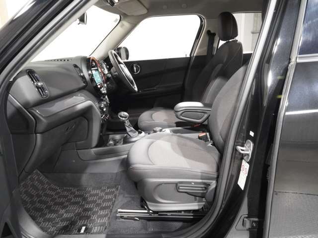 ■納車に関して・・・当社、ミニ専門店イールは皆様へ心を込めて納車いたします！■北海道から沖縄まで陸送業者にてお届けいたします■詳しくは販売スタッフまでお問合せください。