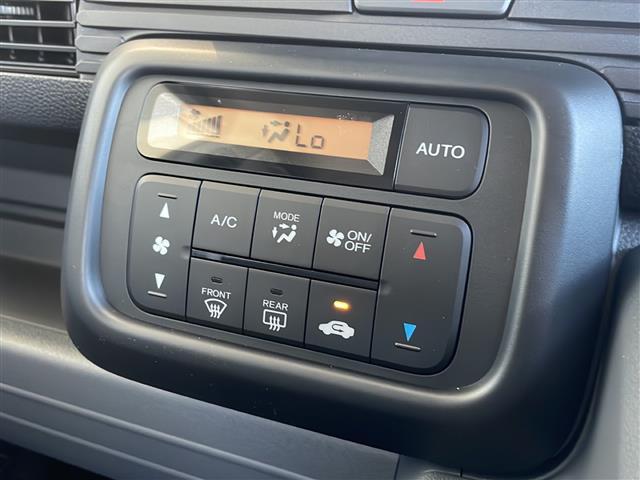 【運転席操作部】快適なドライブを楽しむための機能が装備されています！運転席から触れるので、使いやすいです！除菌プランいれていただくと、さらに清潔で安心していただけます！