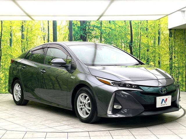 大好評のボディコーティング「弾スプラッシュコート」もご納車までに施工可能。通常のガラスコートと異なる、耐久年数6年の無機質ガラスコーティングが、ボディをキレイな状態に保ってくれます。