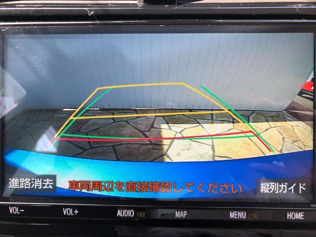 バックモニター付で苦手な駐車も安心安全です！！