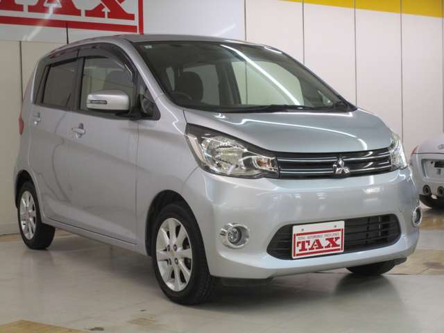 当社の買い取り車両です。ユーザー様より買い取りさせて頂いた車両を直接販売させて頂いておりますので、中間マージン等余計な経費がかかりません。