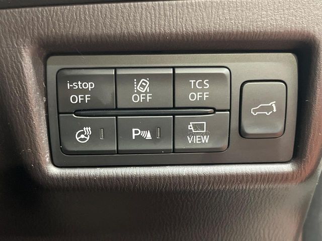 【パワーバックドア】スマートキーや運転席のボタンを押すだけでリアゲートが自動で開閉します！荷物を持っている時や、高い位置にあるバックドアを閉める際に便利な機能です♪