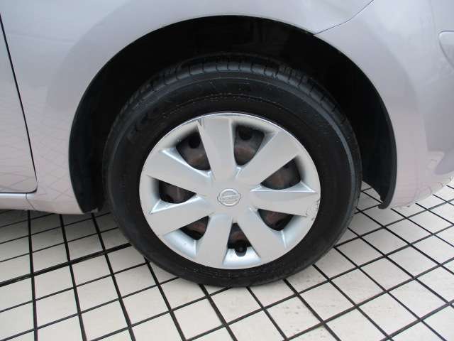安心してください！まだまだタイヤの溝もあります。
