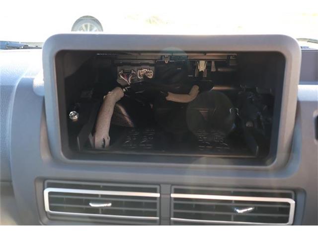 オーディオレス車です。ナビの取り付けもお任せください！